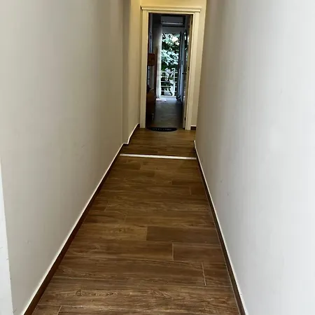 Keli Apartment *